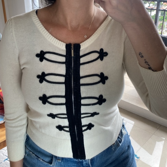 Forever 21 Sweaters - Forever 21 Cream Knit Sweater